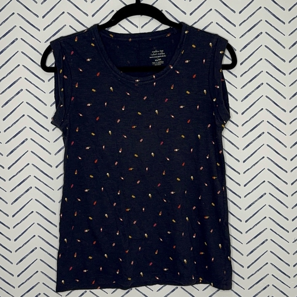 Banana Republic Malibu Slug Tee Popsicle Print size XS Loose Fit
